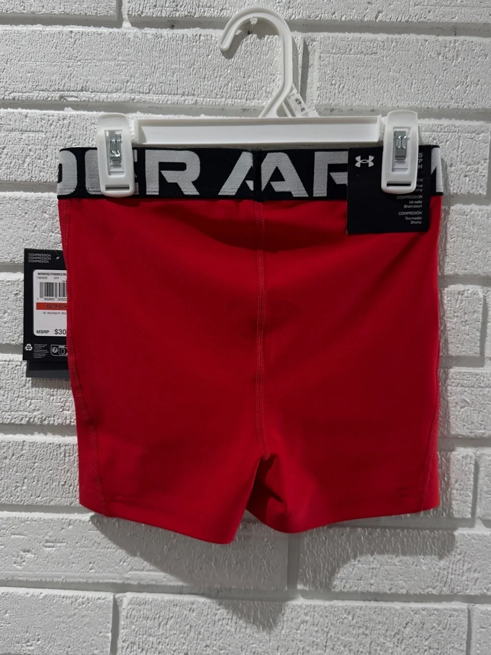 UA WOMEN'S HEATGEAR SHORTY 3
